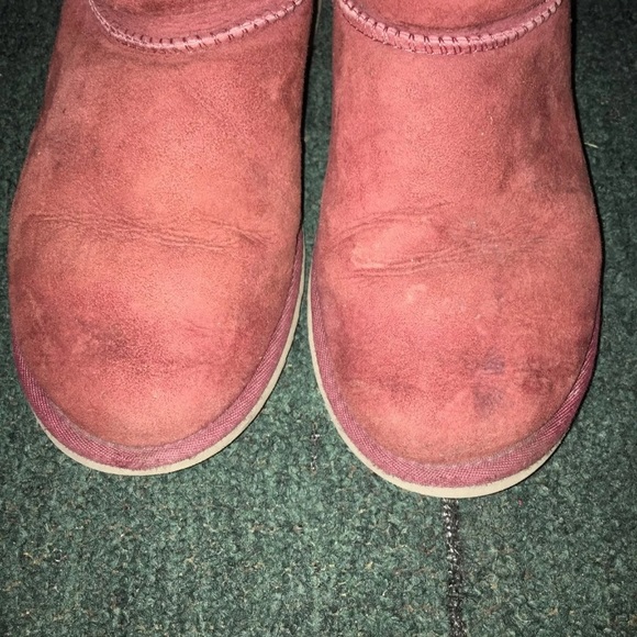 UGG Classic Boots - Picture 8 of 8